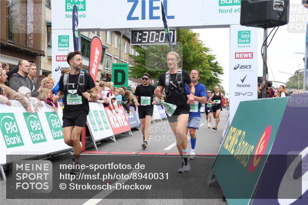 21.09.2025 - PSD Bank Halbmarathon Strokosch-Dieckow http://msf.ph/oto/8940031 21.09.2025 11:29:31 Ziel 1437, 1472, 1525, 1773, 1854, 2955, 3898 meine-sportfotos.de