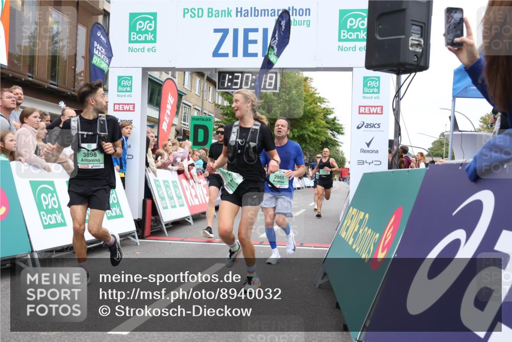 21.09.2025 - PSD Bank Halbmarathon Strokosch-Dieckow http://msf.ph/oto/8940032 21.09.2025 11:29:31 Ziel 1437, 1472, 1525, 1773, 1854, 2955, 3898 meine-sportfotos.de