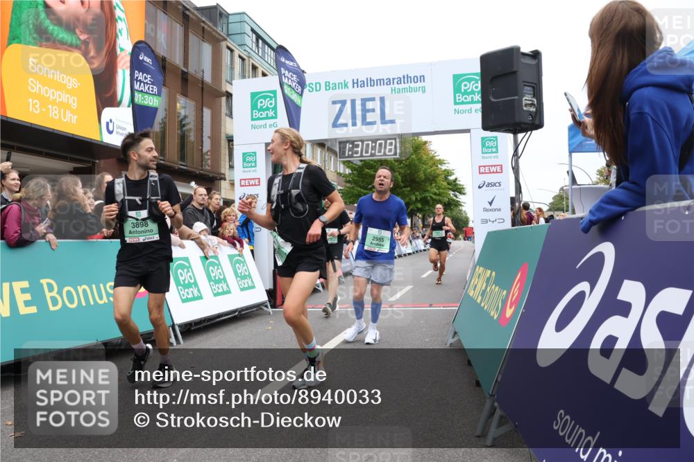 21.09.2025 - PSD Bank Halbmarathon Strokosch-Dieckow http://msf.ph/oto/8940033 21.09.2025 11:29:31 Ziel 1437, 1472, 1525, 1773, 1854, 2955, 3898 meine-sportfotos.de