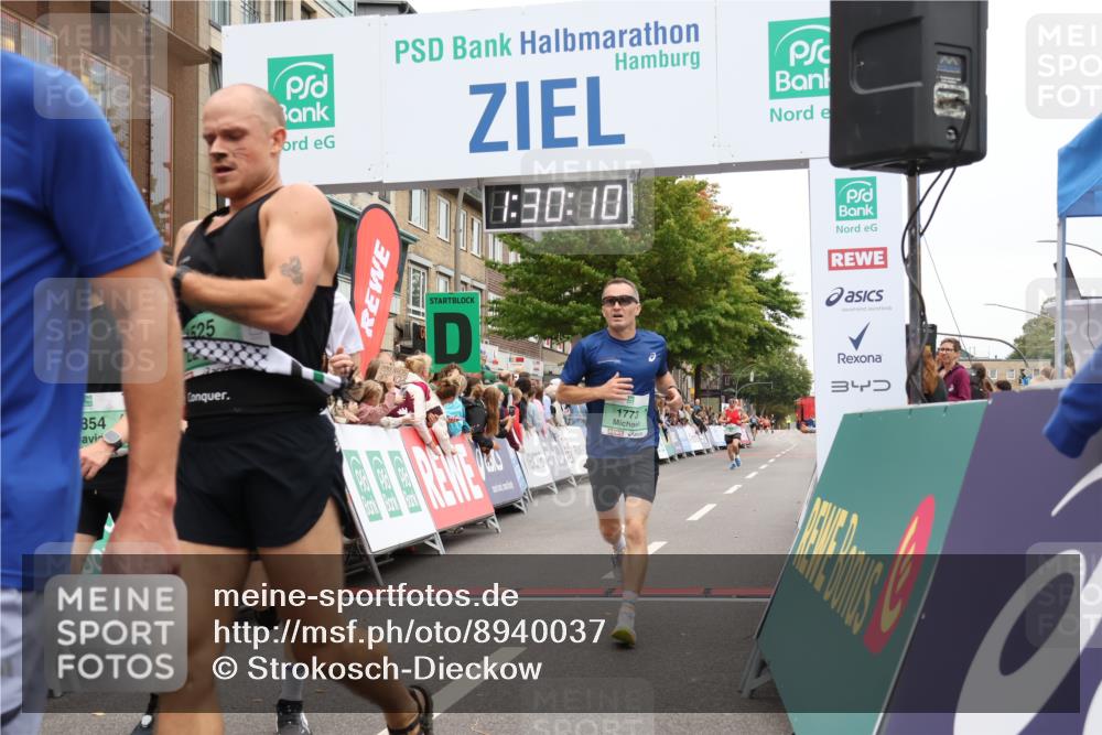 21.09.2025 - PSD Bank Halbmarathon Strokosch-Dieckow http://msf.ph/oto/8940037 21.09.2025 11:29:34 Ziel 1437, 1472, 1525, 1773, 1854, 2955, 3898 meine-sportfotos.de