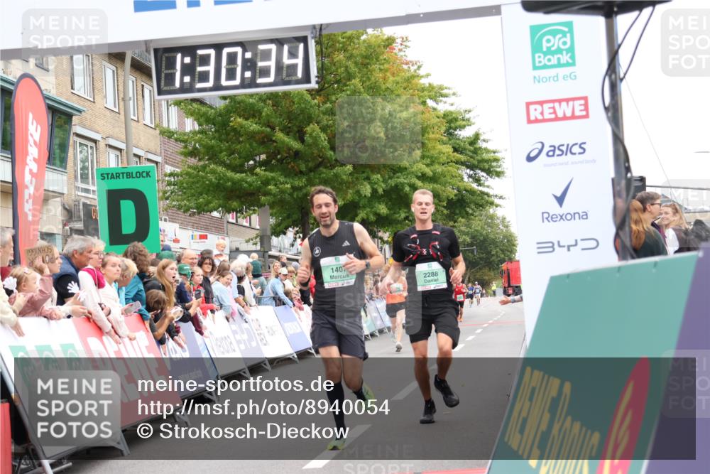 21.09.2025 - PSD Bank Halbmarathon Strokosch-Dieckow http://msf.ph/oto/8940054 21.09.2025 11:29:57 Ziel 1325, 1407, 1939, 2288 meine-sportfotos.de