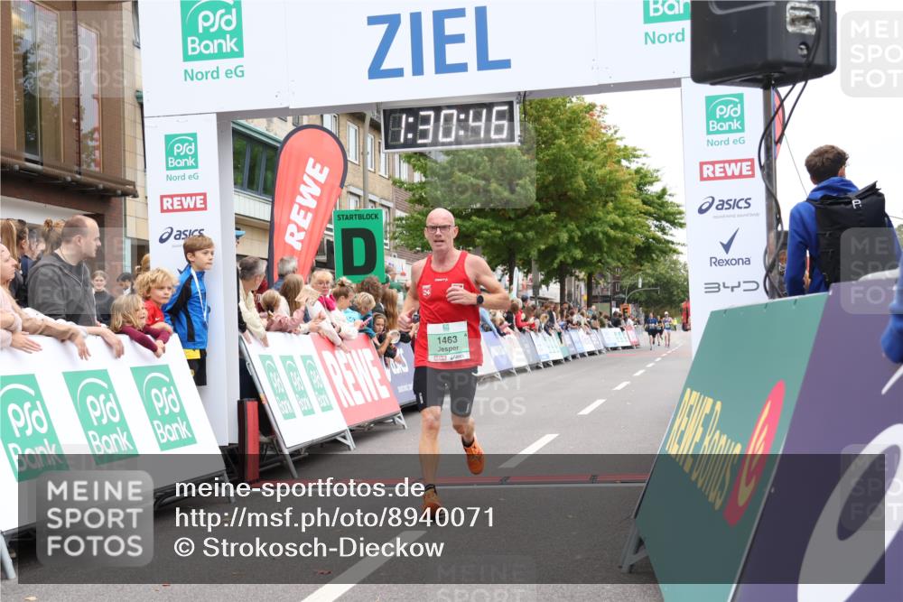 21.09.2025 - PSD Bank Halbmarathon Strokosch-Dieckow http://msf.ph/oto/8940071 21.09.2025 11:30:09 Ziel 1463, 1939 meine-sportfotos.de