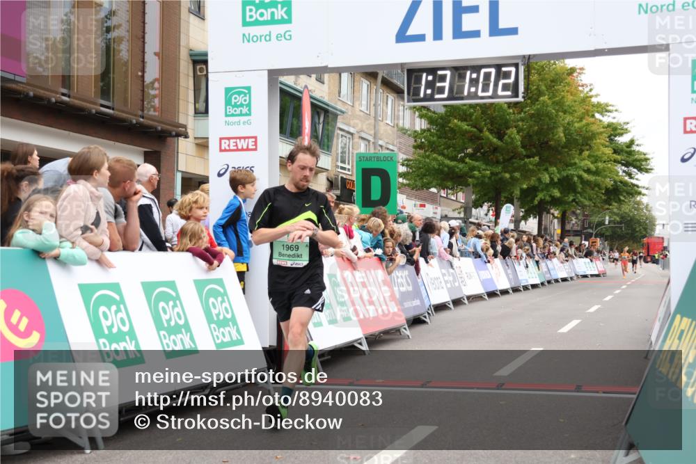 21.09.2025 - PSD Bank Halbmarathon Strokosch-Dieckow http://msf.ph/oto/8940083 21.09.2025 11:30:25 Ziel 1225, 1878, 1969 meine-sportfotos.de