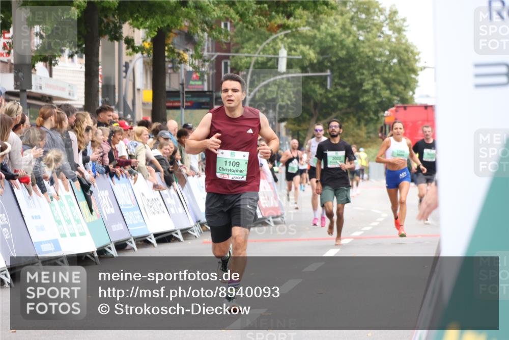 21.09.2025 - PSD Bank Halbmarathon Strokosch-Dieckow http://msf.ph/oto/8940093 21.09.2025 11:30:40 Ziel 1109, 1429 meine-sportfotos.de