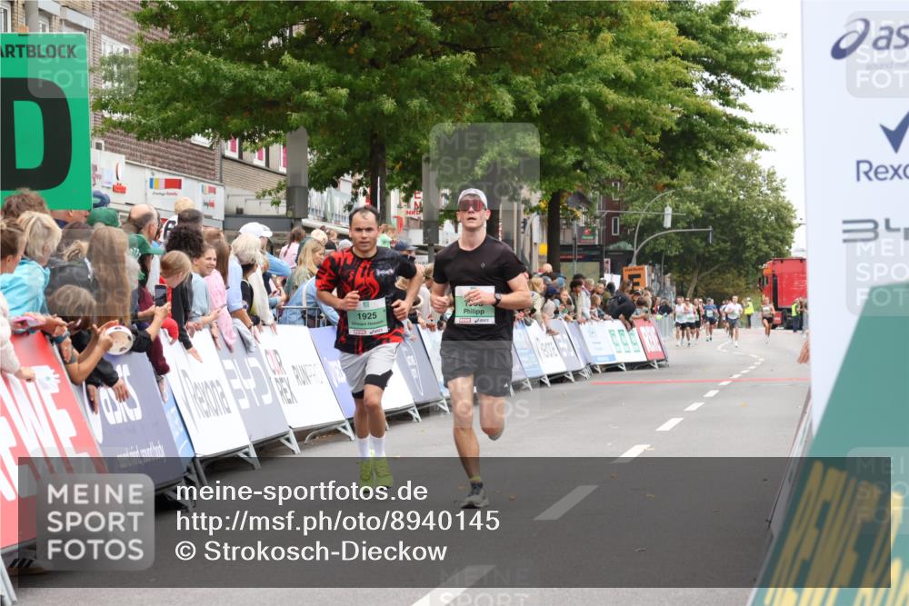 21.09.2025 - PSD Bank Halbmarathon Strokosch-Dieckow http://msf.ph/oto/8940145 21.09.2025 11:31:22 Ziel 1858, 1893, 1925 meine-sportfotos.de