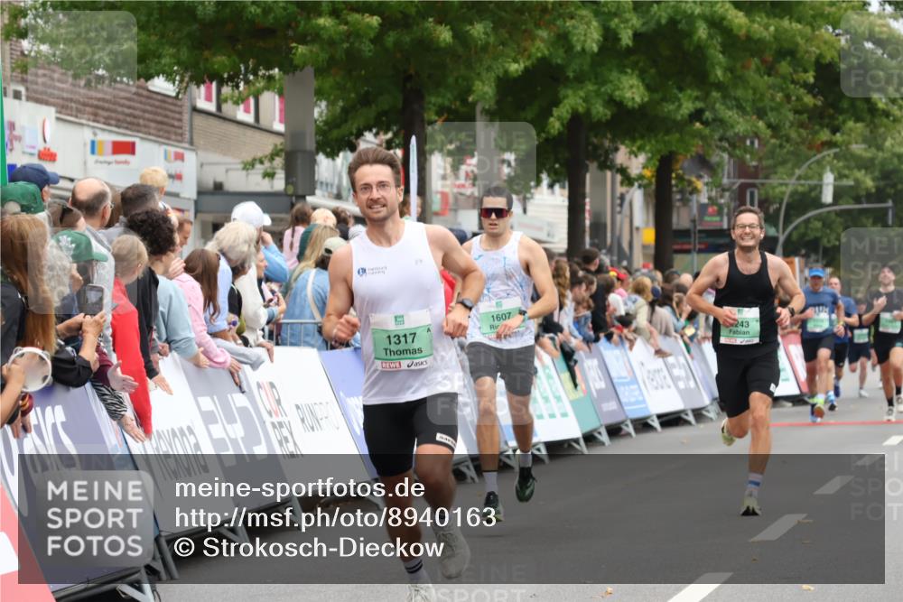21.09.2025 - PSD Bank Halbmarathon Strokosch-Dieckow http://msf.ph/oto/8940163 21.09.2025 11:31:43 Ziel 1317, 1607, 2061, 2076, 2243 meine-sportfotos.de