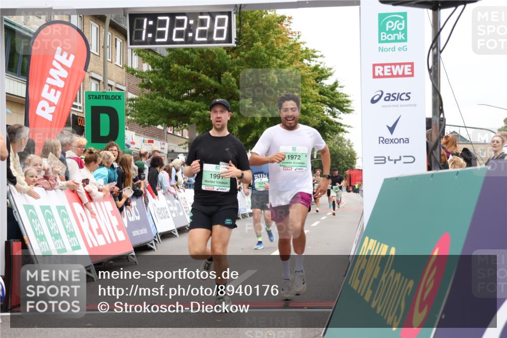 21.09.2025 - PSD Bank Halbmarathon Strokosch-Dieckow http://msf.ph/oto/8940176 21.09.2025 11:31:51 Ziel 1174, 1317, 1607, 1972, 1991, 2044, 2243 meine-sportfotos.de
