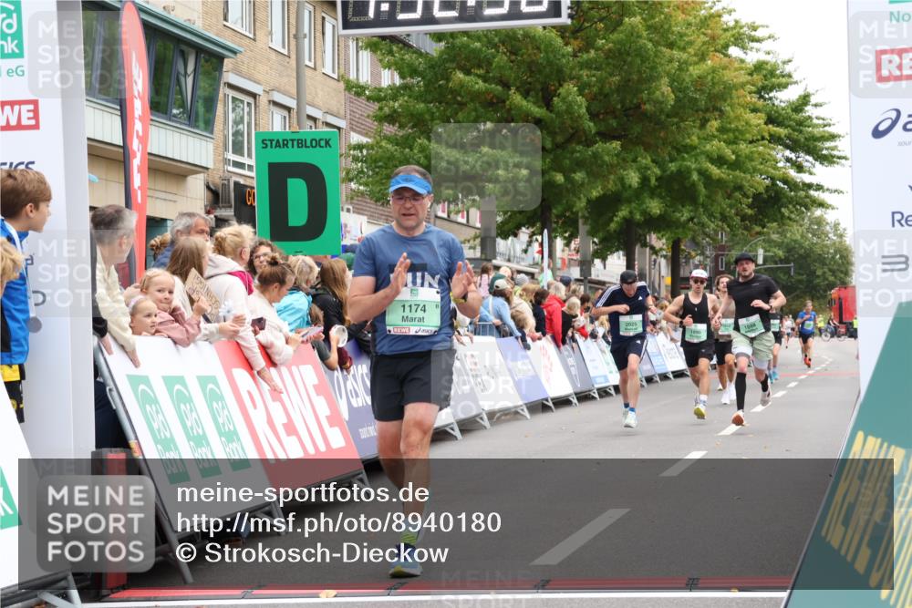 21.09.2025 - PSD Bank Halbmarathon Strokosch-Dieckow http://msf.ph/oto/8940180 21.09.2025 11:31:53 Ziel 1174, 1607, 1888, 1890, 1972, 1991, 2025, 2044, 2243 meine-sportfotos.de