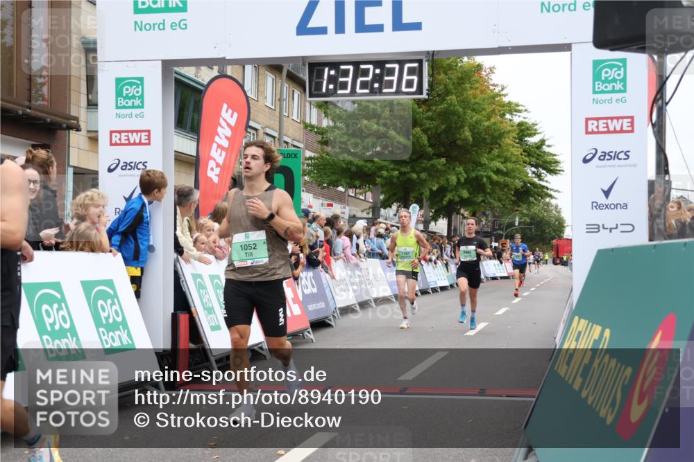 21.09.2025 - PSD Bank Halbmarathon Strokosch-Dieckow http://msf.ph/oto/8940190 21.09.2025 11:31:59 Ziel 1052, 1167, 1174, 1852, 1888, 1890, 1972, 1991, 2025 meine-sportfotos.de