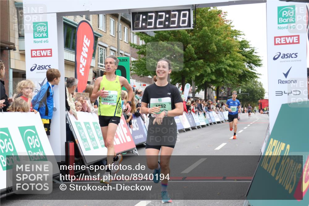 21.09.2025 - PSD Bank Halbmarathon Strokosch-Dieckow http://msf.ph/oto/8940194 21.09.2025 11:32:01 Ziel 1052, 1167, 1174, 1326, 1852, 1888, 1890, 2025 meine-sportfotos.de