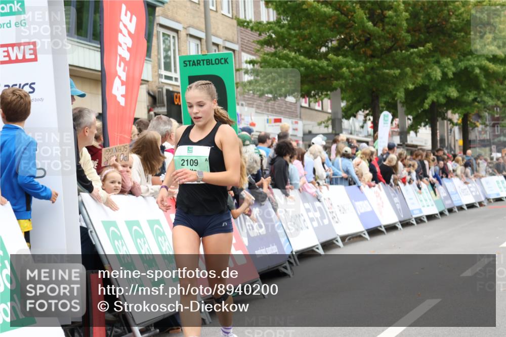21.09.2025 - PSD Bank Halbmarathon Strokosch-Dieckow http://msf.ph/oto/8940200 21.09.2025 11:32:08 Ziel 1167, 1326, 1852, 2109 meine-sportfotos.de