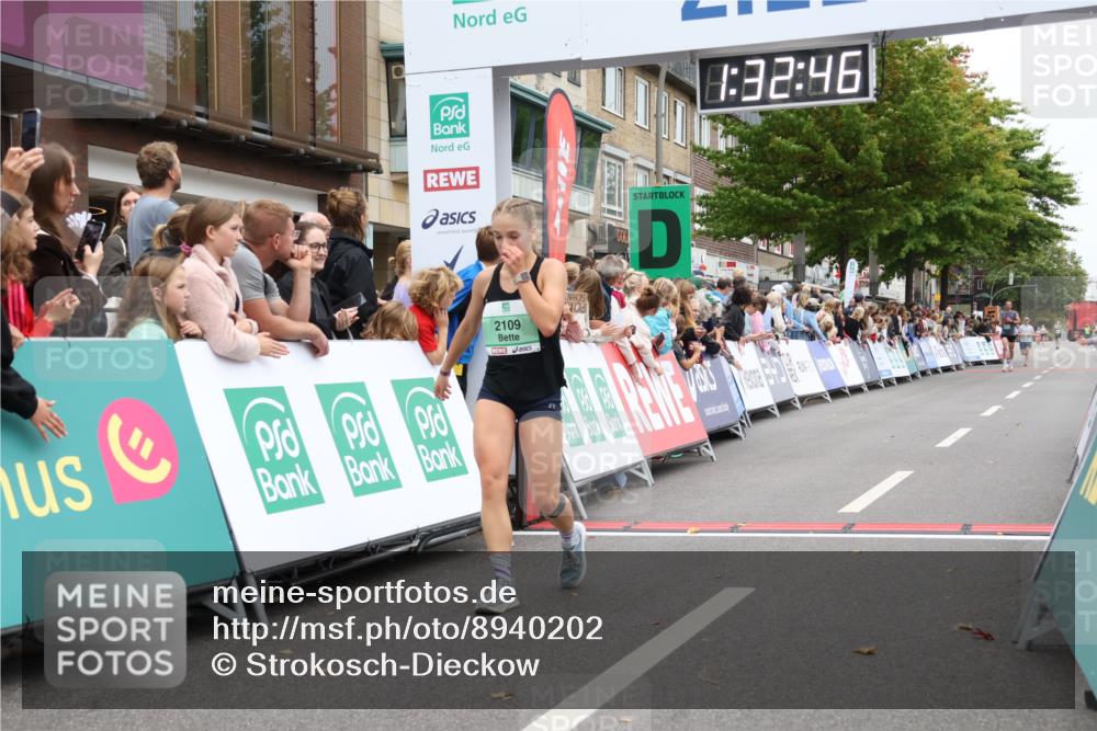 21.09.2025 - PSD Bank Halbmarathon Strokosch-Dieckow http://msf.ph/oto/8940202 21.09.2025 11:32:09 Ziel 1167, 1326, 2109 meine-sportfotos.de