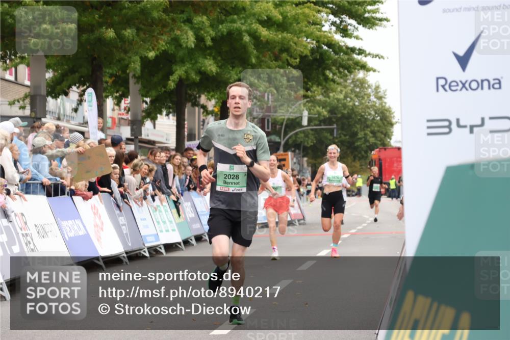 21.09.2025 - PSD Bank Halbmarathon Strokosch-Dieckow http://msf.ph/oto/8940217 21.09.2025 11:32:31 Ziel 1900, 2028, 3929 meine-sportfotos.de