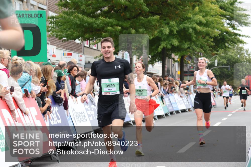 21.09.2025 - PSD Bank Halbmarathon Strokosch-Dieckow http://msf.ph/oto/8940223 21.09.2025 11:32:34 Ziel 1876, 1900, 2028, 3929 meine-sportfotos.de