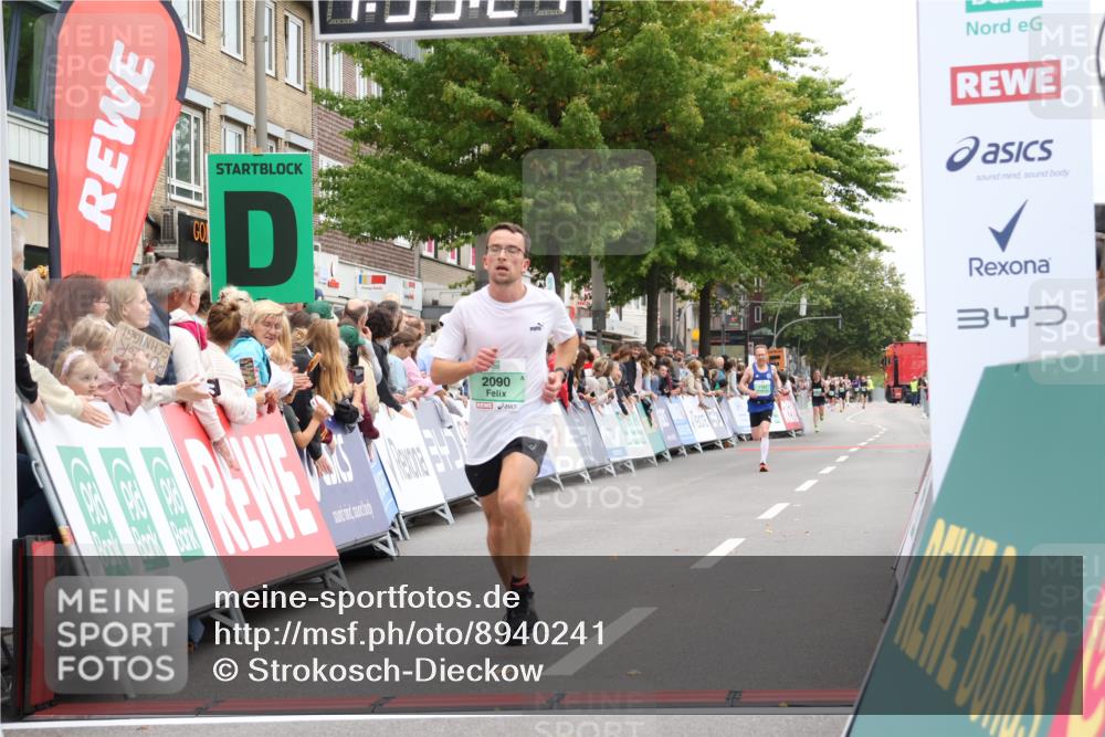21.09.2025 - PSD Bank Halbmarathon Strokosch-Dieckow http://msf.ph/oto/8940241 21.09.2025 11:32:44 Ziel 1251, 1876, 2090 meine-sportfotos.de