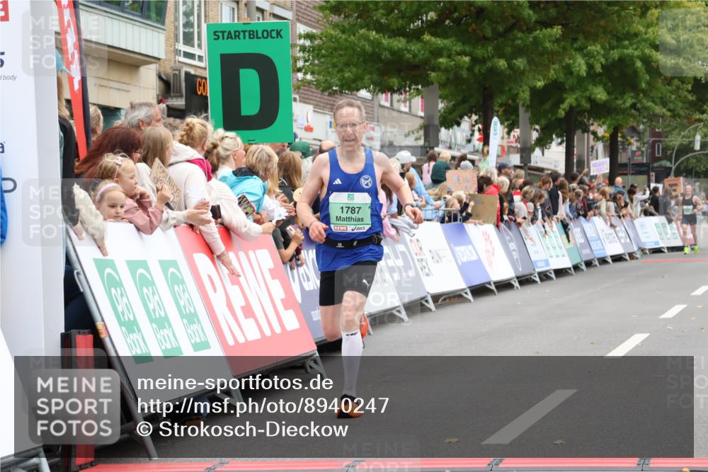 21.09.2025 - PSD Bank Halbmarathon Strokosch-Dieckow http://msf.ph/oto/8940247 21.09.2025 11:32:49 Ziel 1251, 1787, 2090 meine-sportfotos.de