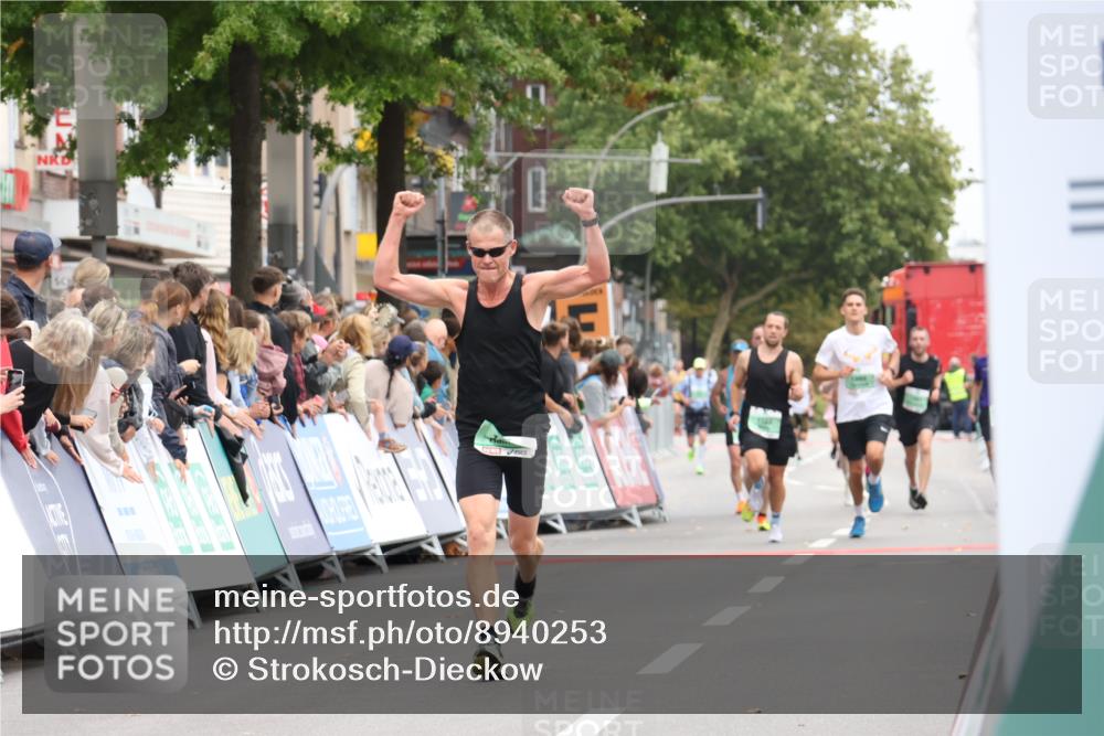 21.09.2025 - PSD Bank Halbmarathon Strokosch-Dieckow http://msf.ph/oto/8940253 21.09.2025 11:33:03 Ziel 1805, 1822 meine-sportfotos.de