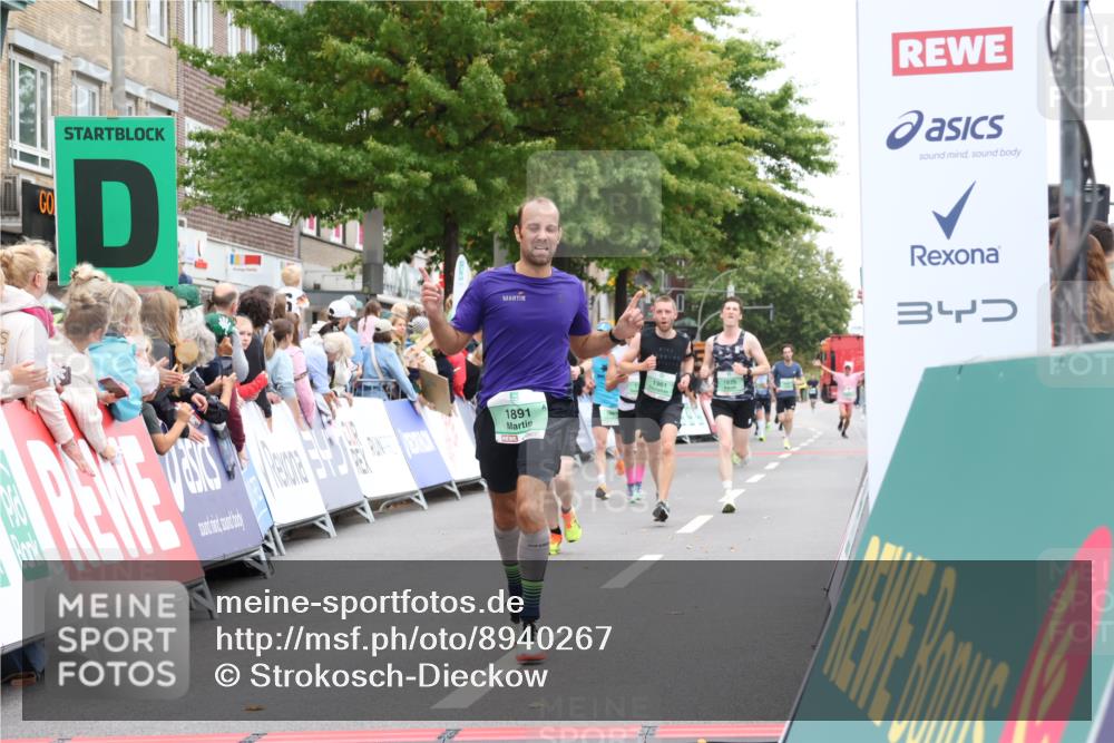 21.09.2025 - PSD Bank Halbmarathon Strokosch-Dieckow http://msf.ph/oto/8940267 21.09.2025 11:33:14 Ziel 1180, 1344, 1805, 1869, 1883, 1891, 1897, 1935, 1961 meine-sportfotos.de