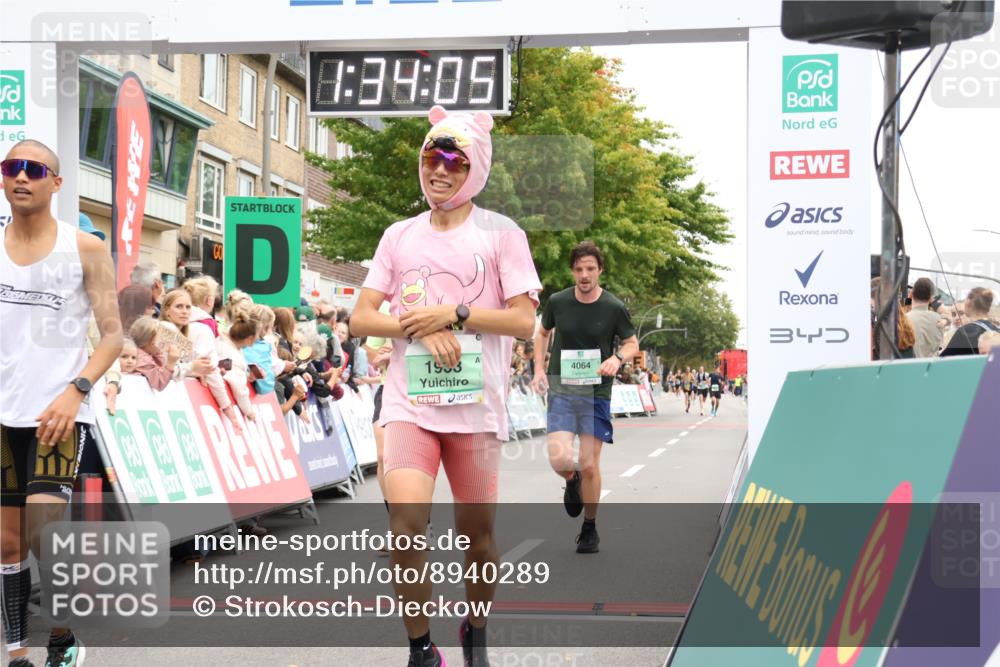 21.09.2025 - PSD Bank Halbmarathon Strokosch-Dieckow http://msf.ph/oto/8940289 21.09.2025 11:33:29 Ziel 1001, 1438, 1533, 1933, 2001, 2126, 4000, 4064 meine-sportfotos.de