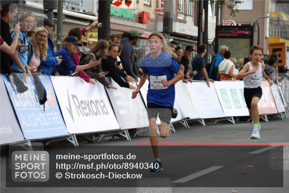 21.09.2025 - PSD Bank Halbmarathon Strokosch-Dieckow http://msf.ph/oto/8940340 21.09.2025 10:25:17 Ziel 310, 359, 378 meine-sportfotos.de