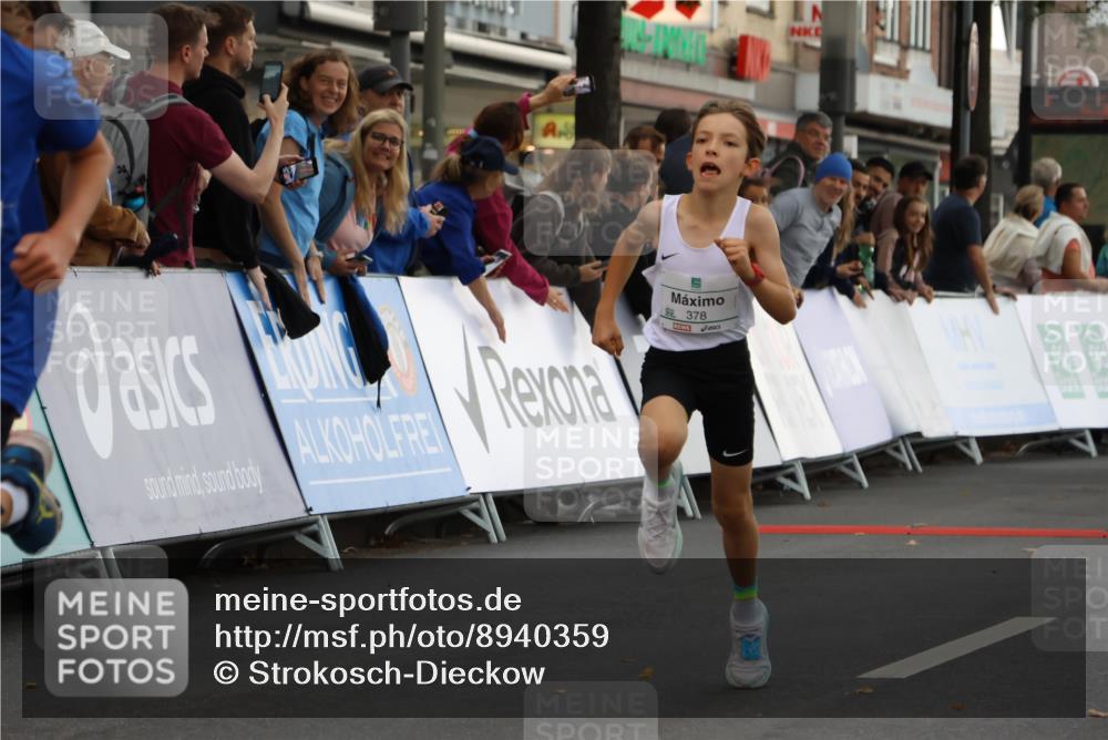 21.09.2025 - PSD Bank Halbmarathon Strokosch-Dieckow http://msf.ph/oto/8940359 21.09.2025 10:25:19 Ziel 310, 359, 378 meine-sportfotos.de