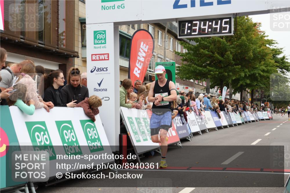 21.09.2025 - PSD Bank Halbmarathon Strokosch-Dieckow http://msf.ph/oto/8940361 21.09.2025 11:34:09 Ziel 1946, 1979, 2082, 3907 meine-sportfotos.de