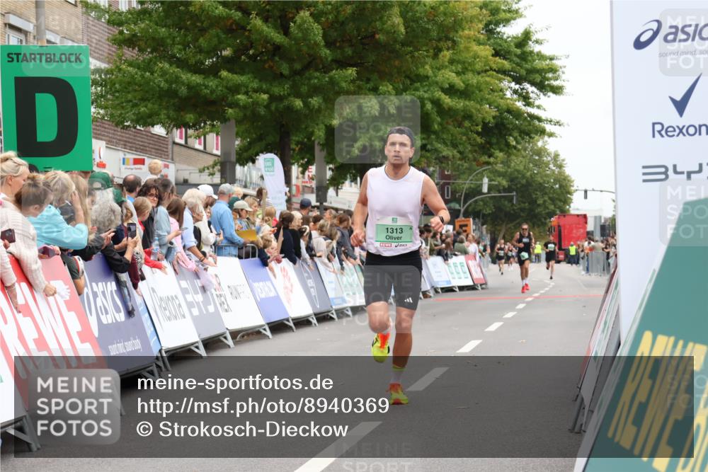 21.09.2025 - PSD Bank Halbmarathon Strokosch-Dieckow http://msf.ph/oto/8940369 21.09.2025 11:34:18 Ziel 1313 meine-sportfotos.de