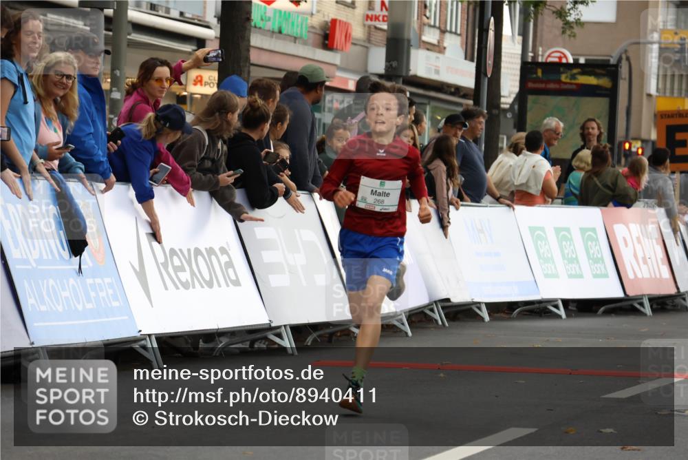 21.09.2025 - PSD Bank Halbmarathon Strokosch-Dieckow http://msf.ph/oto/8940411 21.09.2025 10:25:36 Ziel 206, 268 meine-sportfotos.de