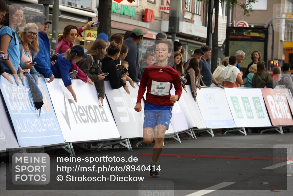 21.09.2025 - PSD Bank Halbmarathon Strokosch-Dieckow http://msf.ph/oto/8940414 21.09.2025 10:25:36 Ziel 206, 268 meine-sportfotos.de