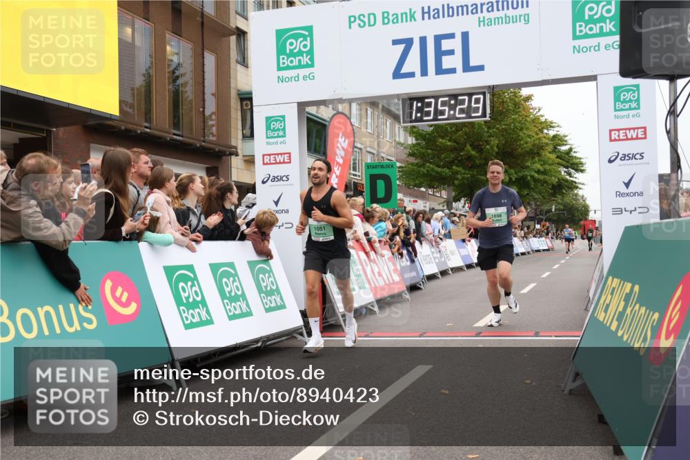 21.09.2025 - PSD Bank Halbmarathon Strokosch-Dieckow http://msf.ph/oto/8940423 21.09.2025 11:34:53 Ziel 1051, 1898 meine-sportfotos.de