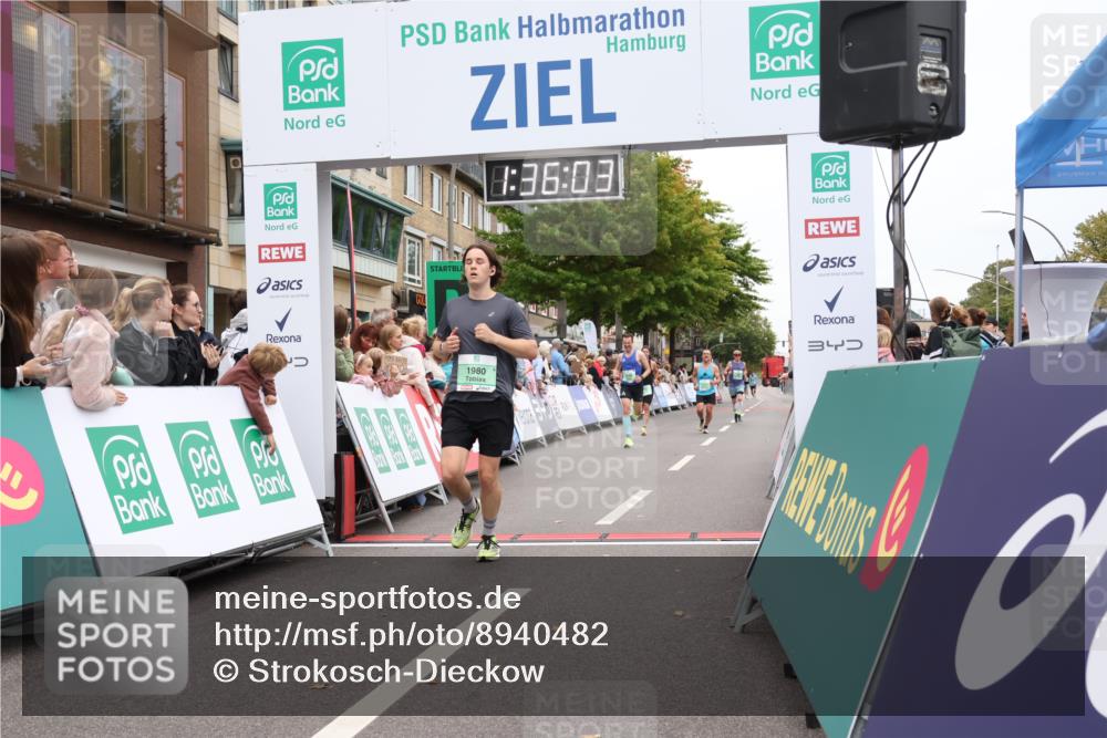 21.09.2025 - PSD Bank Halbmarathon Strokosch-Dieckow http://msf.ph/oto/8940482 21.09.2025 11:35:26 Ziel 1980, 1988, 2034 meine-sportfotos.de