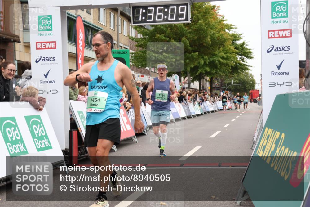 21.09.2025 - PSD Bank Halbmarathon Strokosch-Dieckow http://msf.ph/oto/8940505 21.09.2025 11:35:32 Ziel 1184, 1454, 1980, 1988, 2034 meine-sportfotos.de