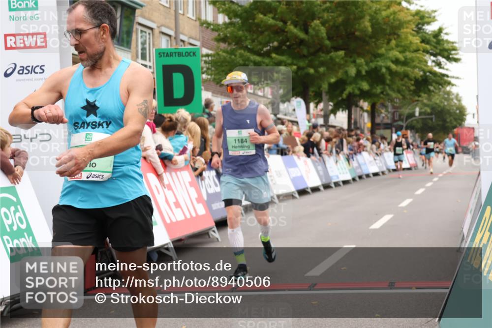 21.09.2025 - PSD Bank Halbmarathon Strokosch-Dieckow http://msf.ph/oto/8940506 21.09.2025 11:35:33 Ziel 1184, 1454, 1980, 1988, 2034 meine-sportfotos.de