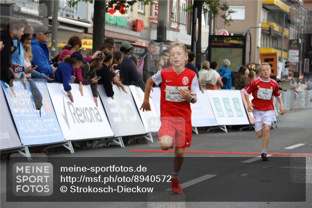 21.09.2025 - PSD Bank Halbmarathon Strokosch-Dieckow http://msf.ph/oto/8940572 21.09.2025 10:26:01 Ziel 106, 112, 115, 162, 302, 421, 444, 450 meine-sportfotos.de