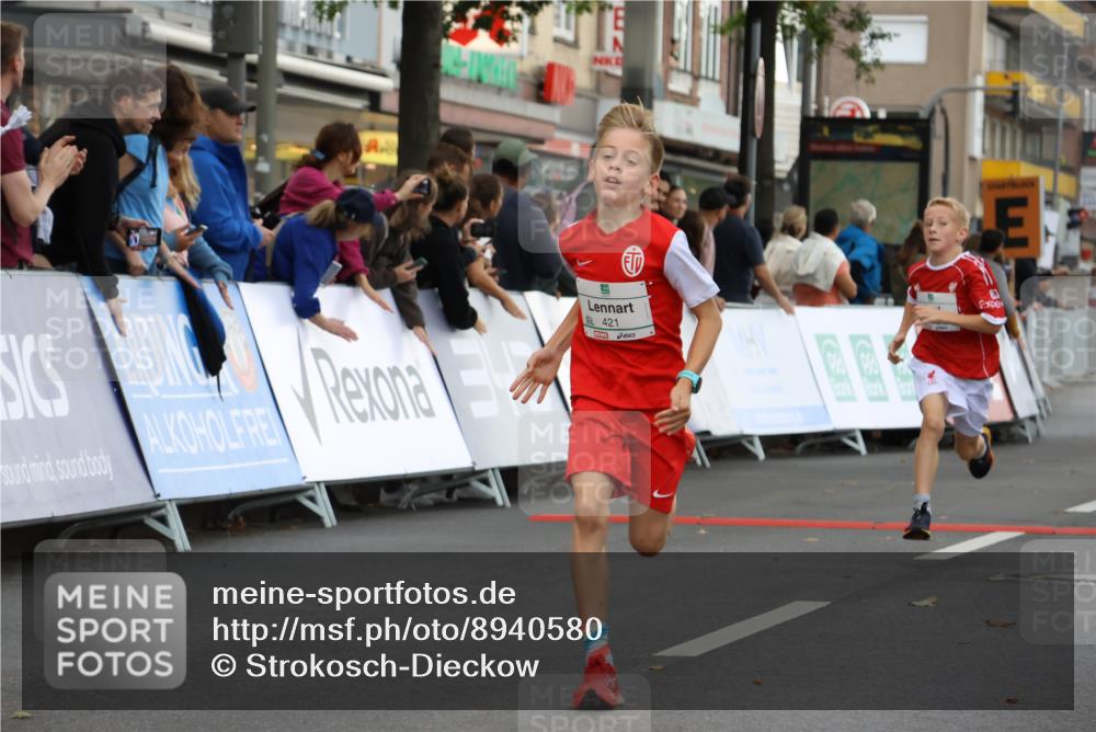 21.09.2025 - PSD Bank Halbmarathon Strokosch-Dieckow http://msf.ph/oto/8940580 21.09.2025 10:26:01 Ziel 106, 112, 115, 162, 302, 421, 444, 450 meine-sportfotos.de