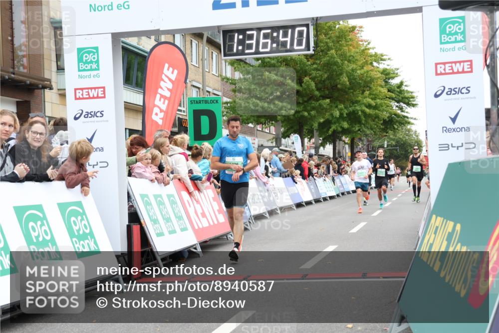 21.09.2025 - PSD Bank Halbmarathon Strokosch-Dieckow http://msf.ph/oto/8940587 21.09.2025 11:36:03 Ziel 1426, 1921, 1922, 1952, 2033, 2051, 2110 meine-sportfotos.de