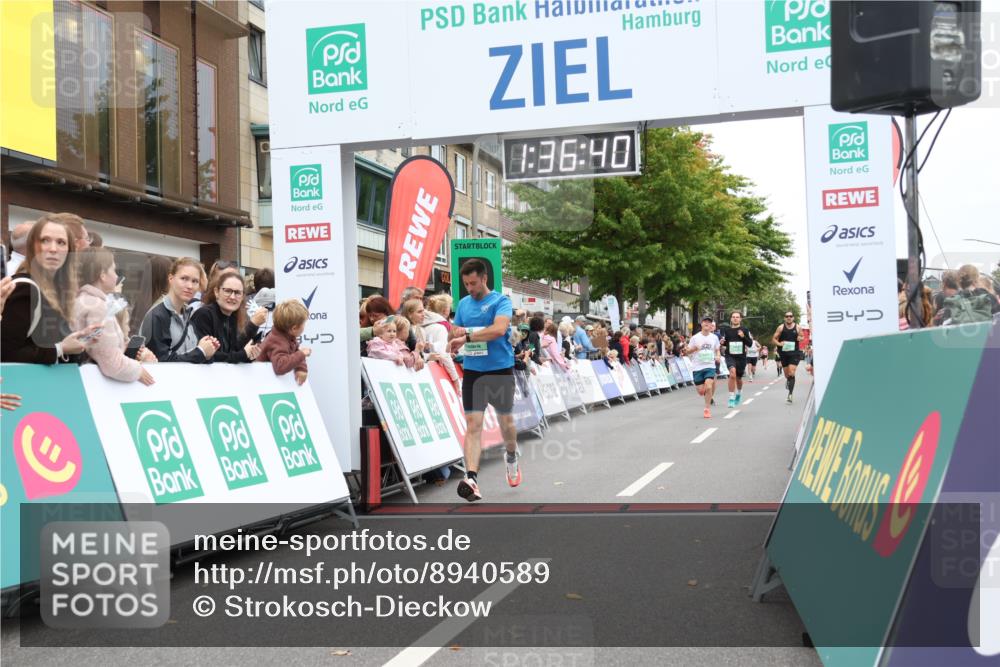 21.09.2025 - PSD Bank Halbmarathon Strokosch-Dieckow http://msf.ph/oto/8940589 21.09.2025 11:36:04 Ziel 1426, 1921, 1922, 1952, 1971, 2033, 2051, 2110 meine-sportfotos.de