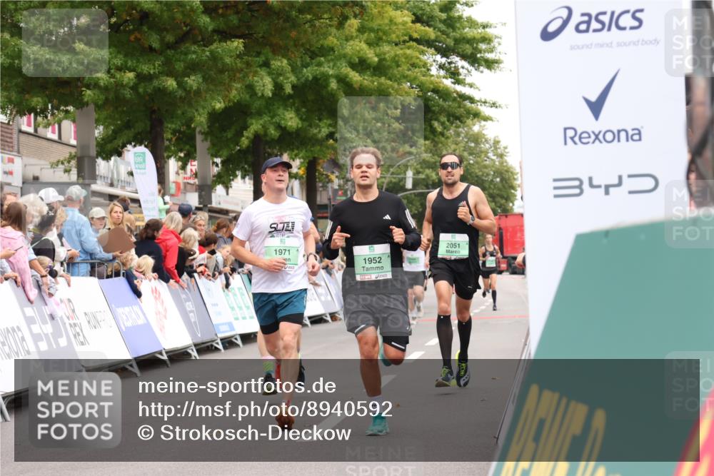 21.09.2025 - PSD Bank Halbmarathon Strokosch-Dieckow http://msf.ph/oto/8940592 21.09.2025 11:36:05 Ziel 1426, 1922, 1952, 1971, 2033, 2051, 2110 meine-sportfotos.de