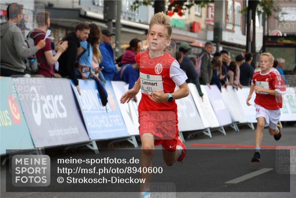 21.09.2025 - PSD Bank Halbmarathon Strokosch-Dieckow http://msf.ph/oto/8940600 21.09.2025 10:26:01 Ziel 106, 112, 115, 162, 302, 421, 444, 450 meine-sportfotos.de