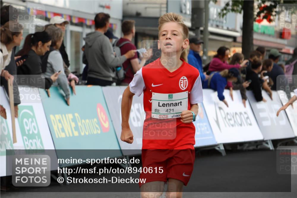 21.09.2025 - PSD Bank Halbmarathon Strokosch-Dieckow http://msf.ph/oto/8940615 21.09.2025 10:26:02 Ziel 106, 112, 115, 162, 302, 421, 444, 450 meine-sportfotos.de