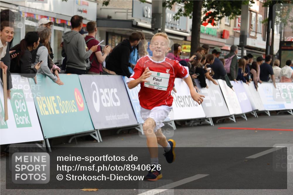 21.09.2025 - PSD Bank Halbmarathon Strokosch-Dieckow http://msf.ph/oto/8940626 21.09.2025 10:26:03 Ziel 106, 112, 115, 162, 226, 302, 421, 444, 450 meine-sportfotos.de