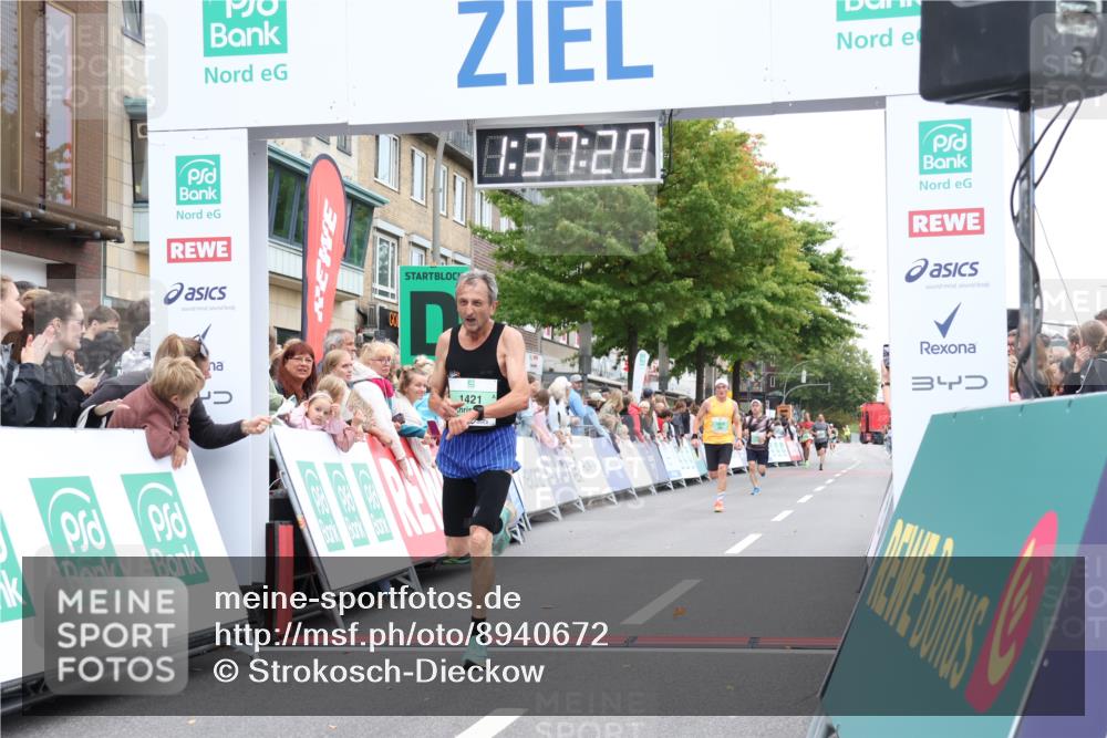21.09.2025 - PSD Bank Halbmarathon Strokosch-Dieckow http://msf.ph/oto/8940672 21.09.2025 11:36:43 Ziel 1421, 1563, 1910, 2039 meine-sportfotos.de