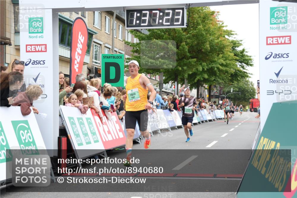 21.09.2025 - PSD Bank Halbmarathon Strokosch-Dieckow http://msf.ph/oto/8940680 21.09.2025 11:36:46 Ziel 1421, 1563, 1910, 2398 meine-sportfotos.de
