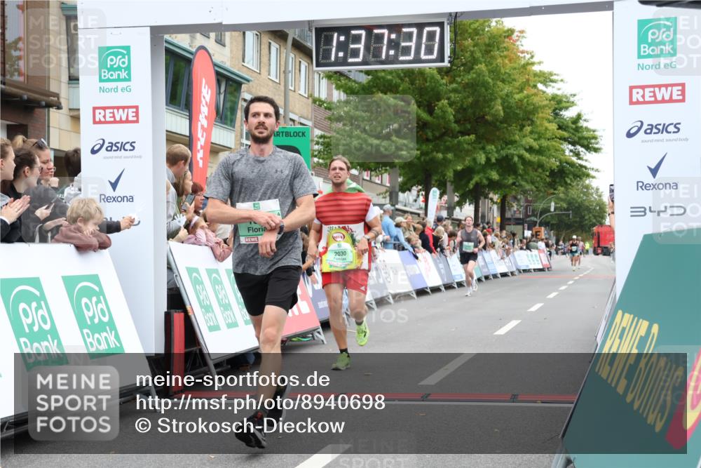 21.09.2025 - PSD Bank Halbmarathon Strokosch-Dieckow http://msf.ph/oto/8940698 21.09.2025 11:36:53 Ziel 1646, 1910, 2030, 2398 meine-sportfotos.de