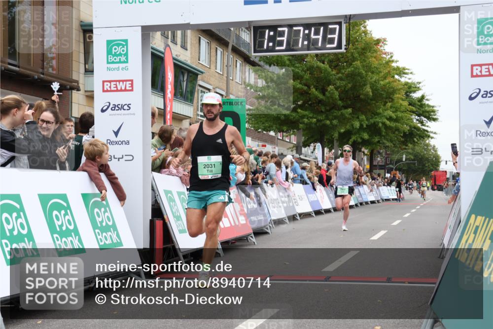21.09.2025 - PSD Bank Halbmarathon Strokosch-Dieckow http://msf.ph/oto/8940714 21.09.2025 11:37:06 Ziel 1420, 1902, 2031 meine-sportfotos.de