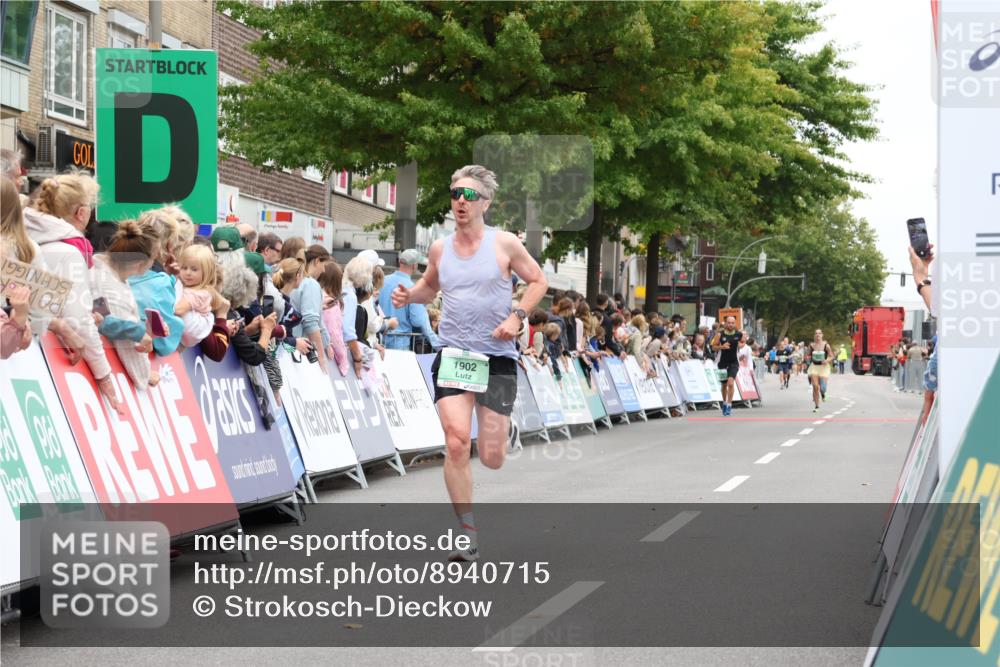 21.09.2025 - PSD Bank Halbmarathon Strokosch-Dieckow http://msf.ph/oto/8940715 21.09.2025 11:37:07 Ziel 1902, 2031 meine-sportfotos.de