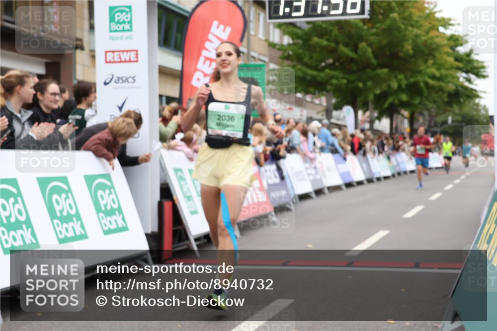 21.09.2025 - PSD Bank Halbmarathon Strokosch-Dieckow http://msf.ph/oto/8940732 21.09.2025 11:37:19 Ziel 1085, 1998, 2036 meine-sportfotos.de
