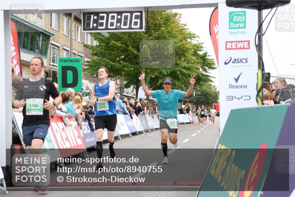 21.09.2025 - PSD Bank Halbmarathon Strokosch-Dieckow http://msf.ph/oto/8940755 21.09.2025 11:37:29 Ziel 1185, 1998, 2032, 2095, 2120 meine-sportfotos.de