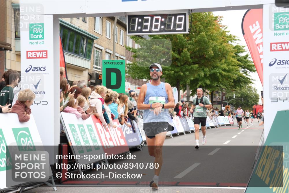 21.09.2025 - PSD Bank Halbmarathon Strokosch-Dieckow http://msf.ph/oto/8940780 21.09.2025 11:37:42 Ziel 1216, 2017, 2132, 2226, 3999 meine-sportfotos.de