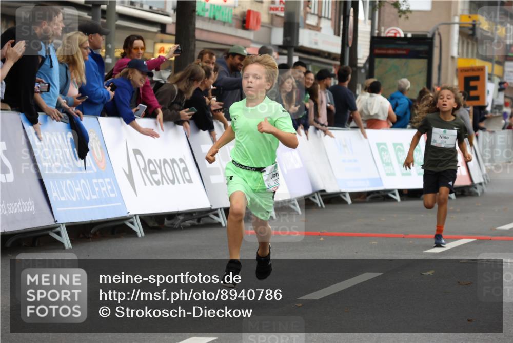21.09.2025 - PSD Bank Halbmarathon Strokosch-Dieckow http://msf.ph/oto/8940786 21.09.2025 10:26:21 Ziel 120, 207, 211, 314, 334, 384 meine-sportfotos.de